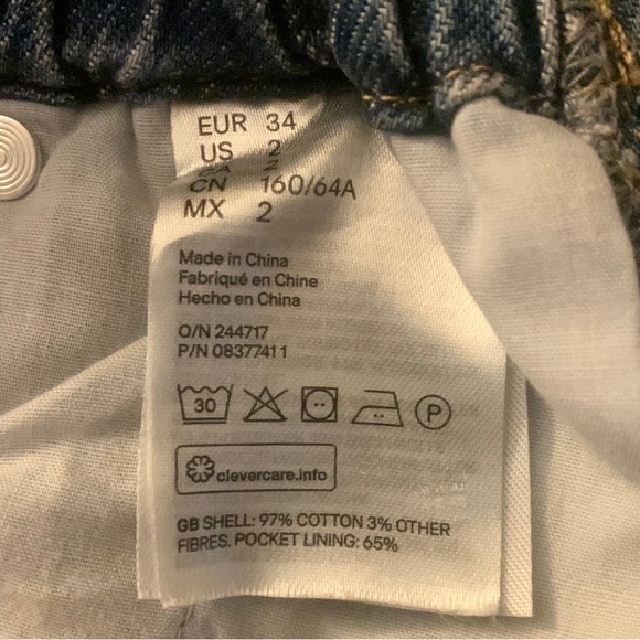 H&M High Rise Denim Shorts - Picture 14 of 15